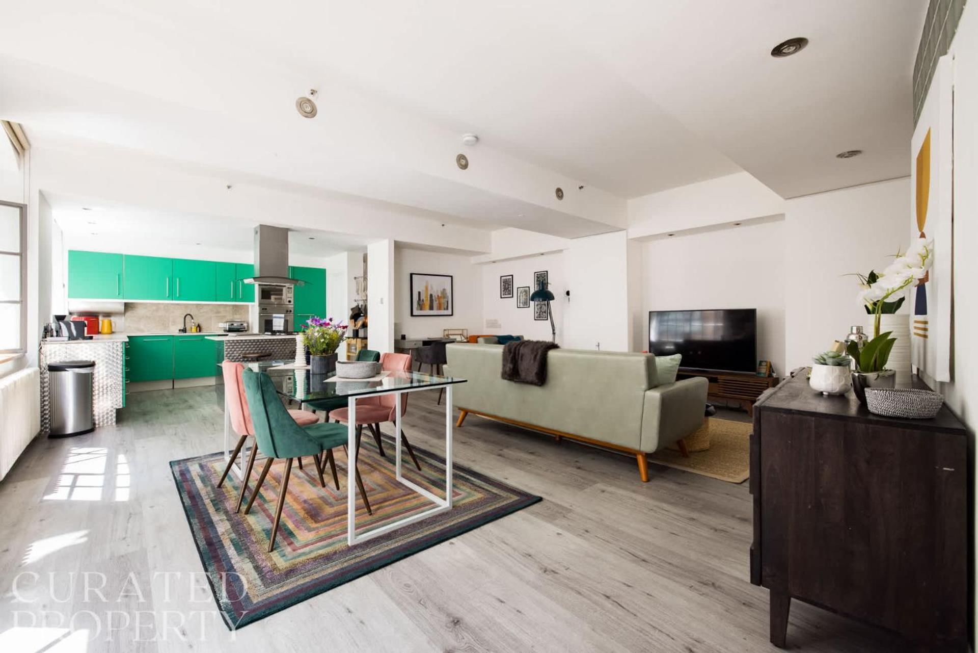 Soho Warehouse Loft With Concierge Appartement