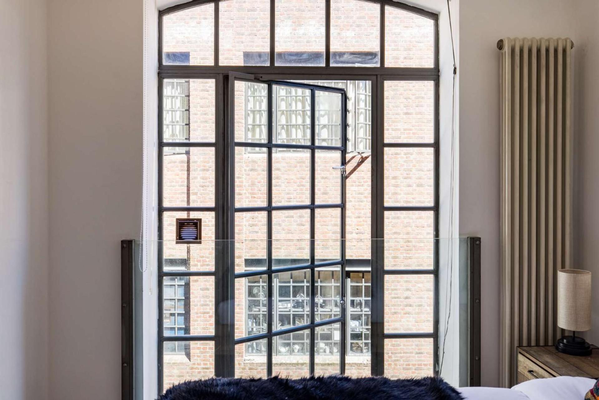 Soho Warehouse Loft With Concierge Londen