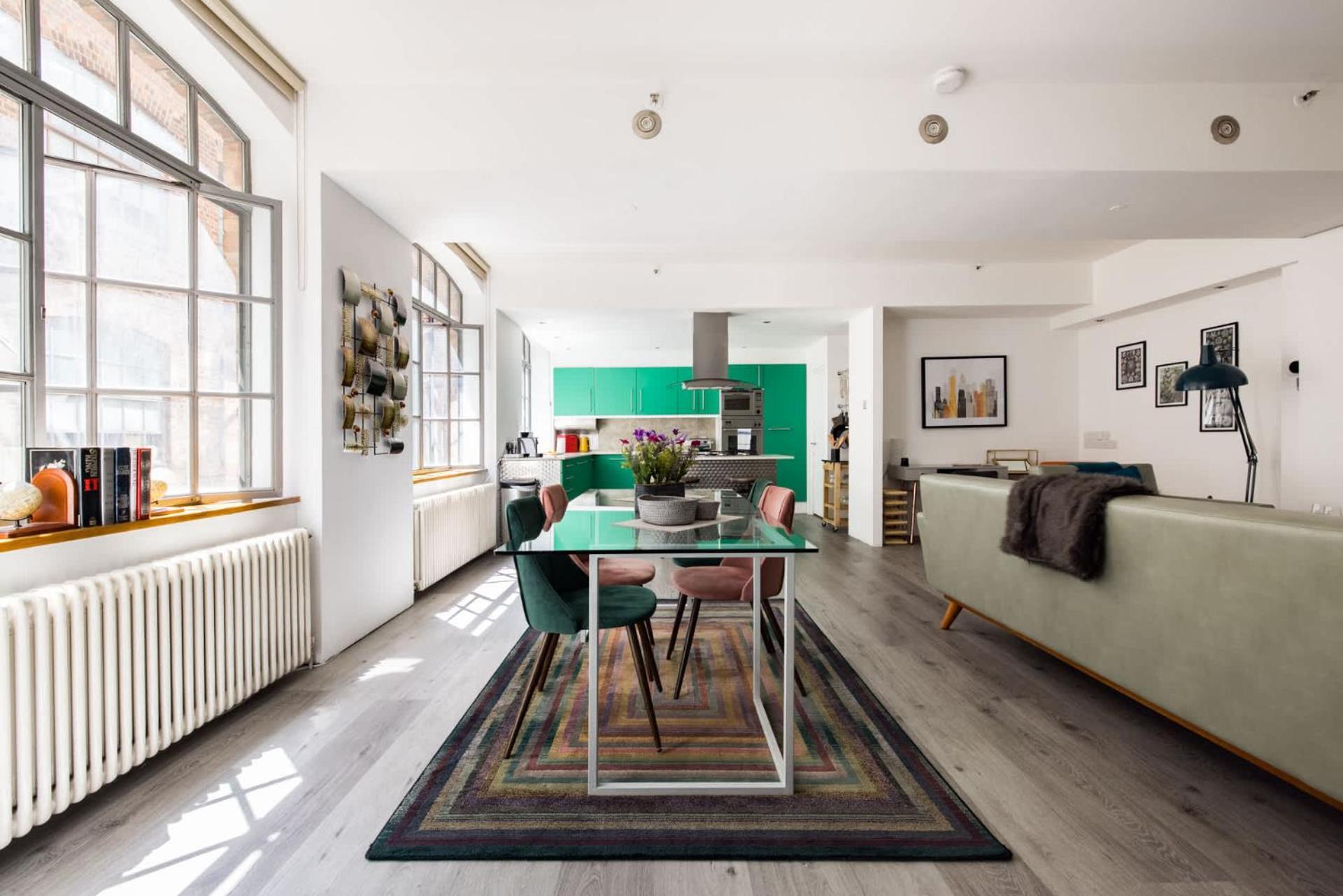 Soho Warehouse Loft With Concierge * Londen